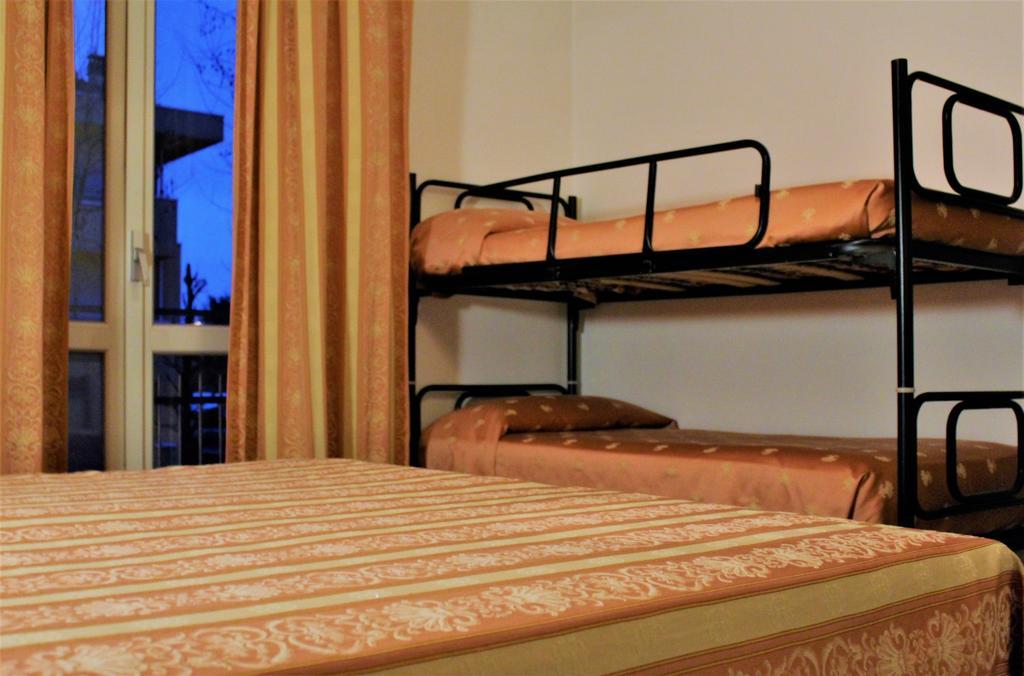 Hotel Midi Riccione Exterior foto